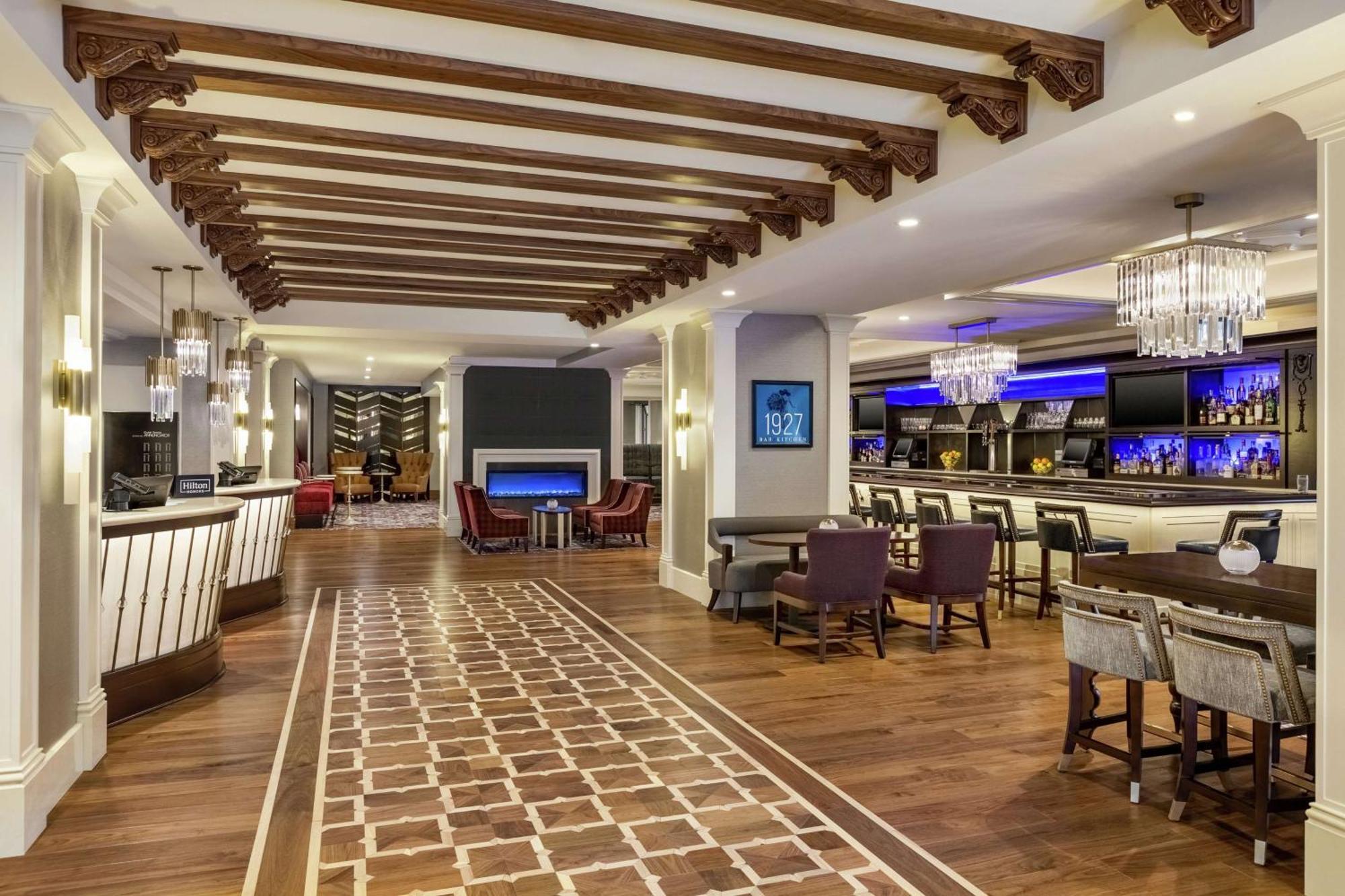Hilton Checkers Angeles